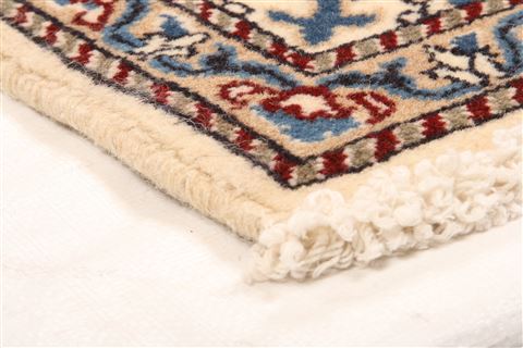 Nain White Hand Knotted 14 X 20 Area Rug 253-26352 Image 1