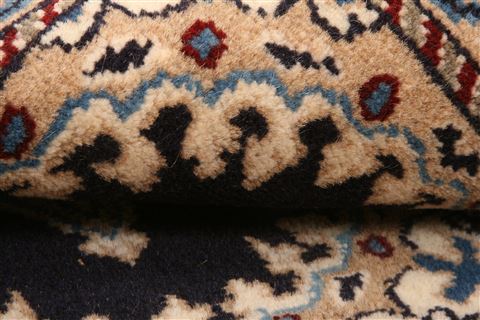 Nain White Hand Knotted 14 X 20 Area Rug 253-26352 Image 2