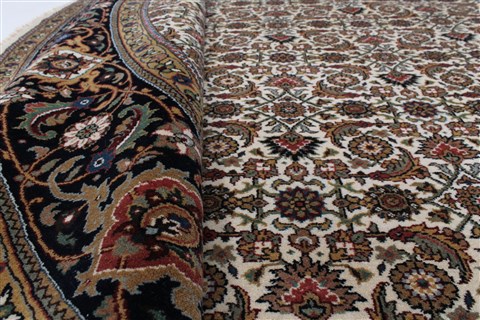Herati Beige Round Hand Knotted 80 X 80 Area Rug 250-26353 Image 9