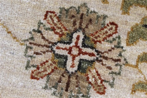 Chobi Blue Round Hand Knotted 82 X 82 Area Rug 250-26366 Image 10