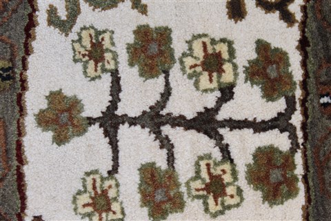 Kashmar Beige Round Hand Knotted 811 X 811 Area Rug 250-26374 Image 1