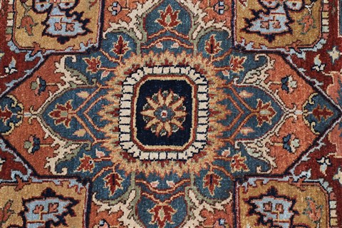 Serapi Brown Round Hand Knotted 80 X 80 Area Rug 250-26382 Image 4