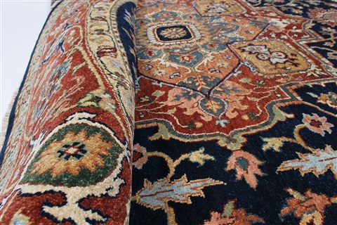 Serapi Brown Round Hand Knotted 80 X 80 Area Rug 250-26382 Image 9