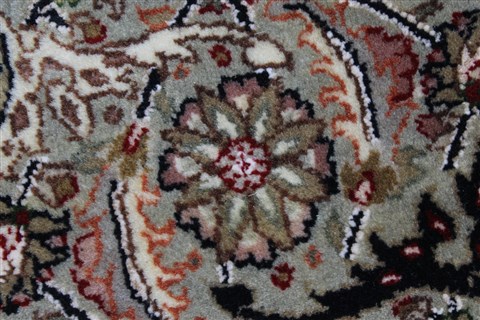 Mahi Beige Round Hand Knotted 85 X 85 Area Rug 250-26392 Image 6