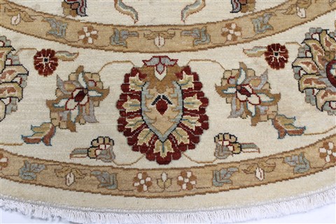 Chobi Beige Round Hand Knotted 711 X 711 Area Rug 250-26398 Image 3