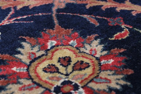 Semnan Purple Round Hand Knotted 711 X 711 Area Rug 250-26432 Image 6