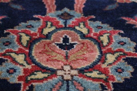 Semnan Purple Round Hand Knotted 711 X 711 Area Rug 250-26432 Image 7