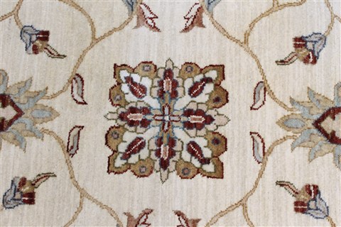 Chobi Beige Round Hand Knotted 80 X 82 Area Rug 250-26434 Image 5