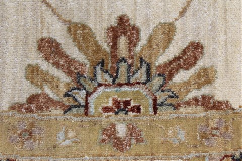 Chobi Beige Round Hand Knotted 80 X 81 Area Rug 250-26441 Image 6