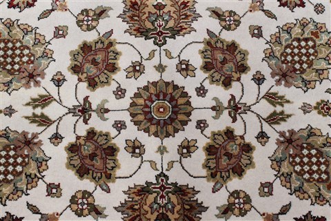 Kashmar Beige Round Hand Knotted 77 X 77 Area Rug 250-26448 Image 4