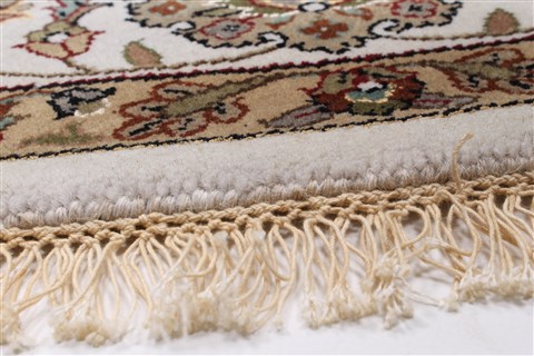 Kashmar Beige Round Hand Knotted 77 X 77 Area Rug 250-26448 Image 5