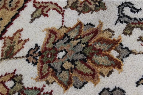 Kashmar Beige Round Hand Knotted 77 X 77 Area Rug 250-26448 Image 9