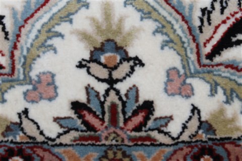 Kashmar Grey Round Hand Knotted 82 X 82 Area Rug 250-26471 Image 7