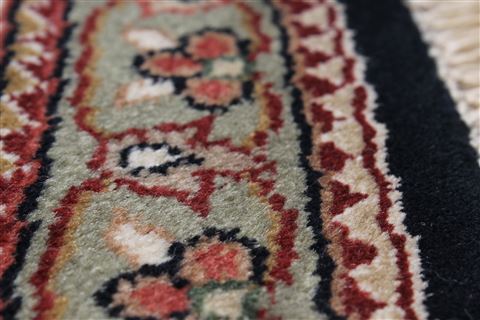 Herati Beige Round Hand Knotted 711 X 711 Area Rug 250-26483 Image 7