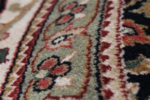 Herati Beige Round Hand Knotted 711 X 711 Area Rug 250-26483 Image 9