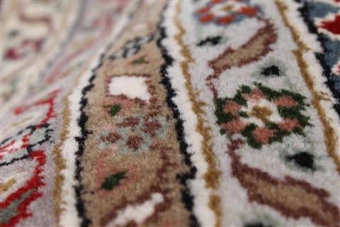 Mahi Beige Round Hand Knotted 82 X 82 Area Rug 250-26503 Image 8
