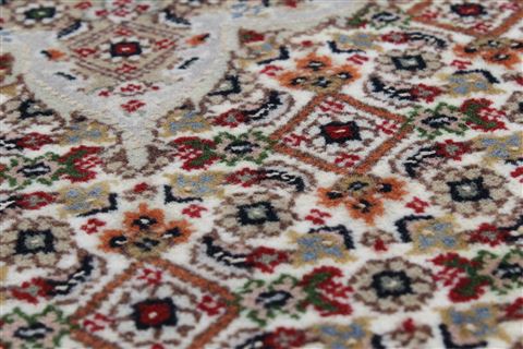 Mahi Green Round Hand Knotted 69 X 69 Area Rug 250-26507 Image 7