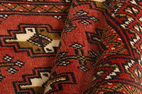 Bokhara Red Hand Knotted 111 X 37 Area Rug 253-26521 Image 5