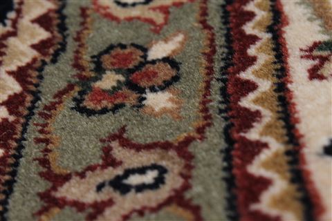 Herati Beige Round Hand Knotted 81 X 81 Area Rug 250-26524 Image 6