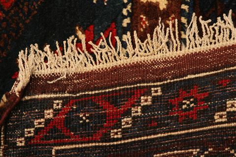Yalameh Red Hand Knotted 41 X 66 Area Rug 100-26578 Image 7