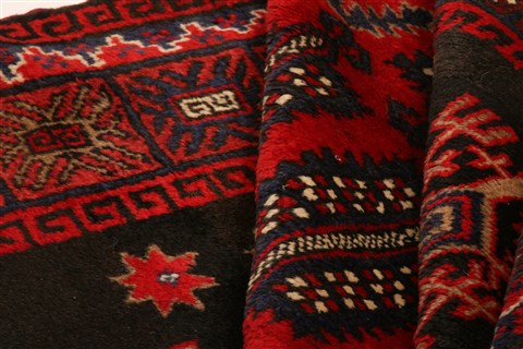 Baluch Red Hand Knotted 50 X 92 Area Rug 253-26599 Image 13