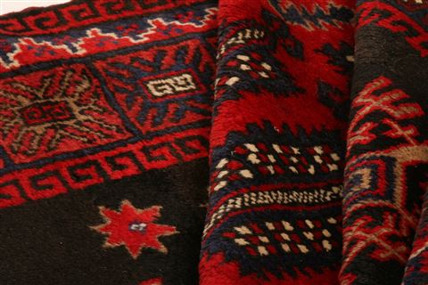 Baluch Red Hand Knotted 50 X 92 Area Rug 253-26599 Image 4