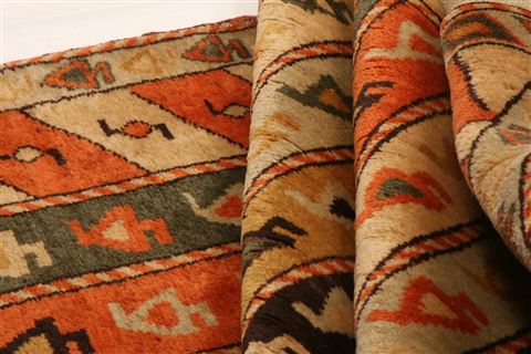 Kilim Multicolor Hand Knotted 31 X 56 Area Rug 253-26614 Image 3