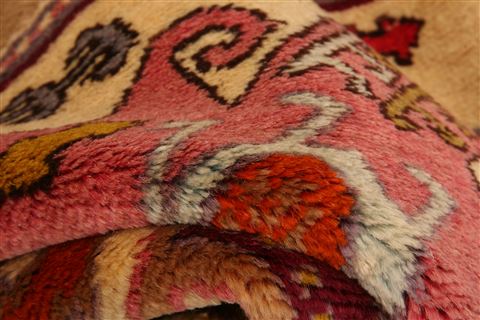 Kazak Beige Hand Knotted 47 X 63 Area Rug 253-26619 Image 1
