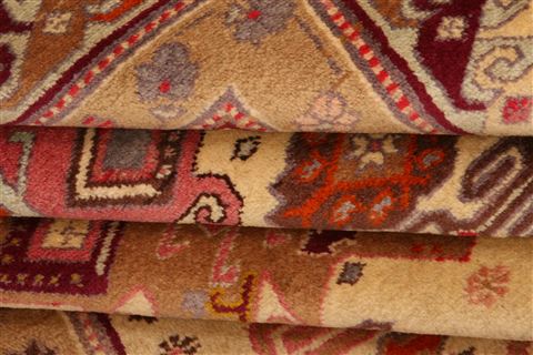 Kazak Beige Hand Knotted 47 X 63 Area Rug 253-26619 Image 4
