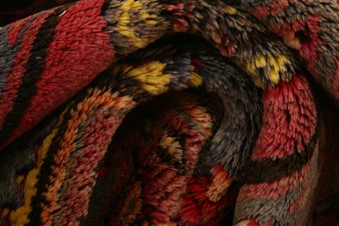 Kazak Red Hand Knotted 49 X 78 Area Rug 253-26623 Image 1