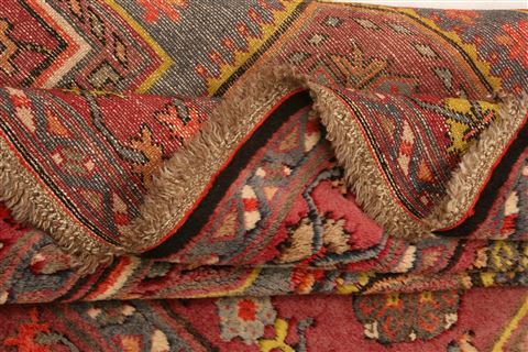 Kazak Red Hand Knotted 49 X 78 Area Rug 253-26623 Image 3