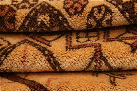 Kazak Beige Hand Knotted 42 X 79 Area Rug 100-26634 Image 4