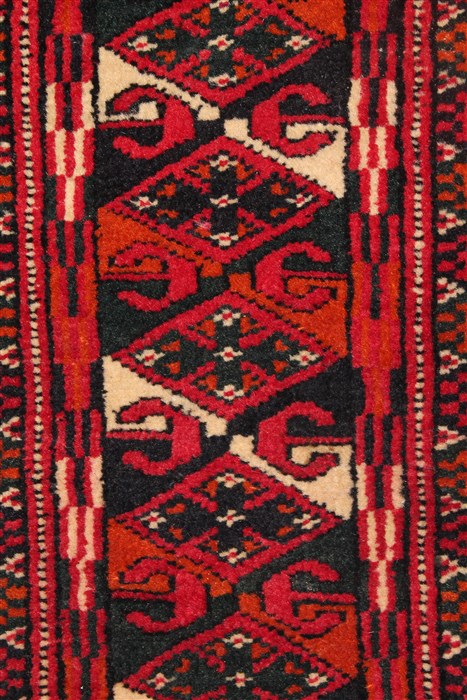 Turkman Red Hand Knotted 33 X 40 Area Rug 400-26685 Image 7