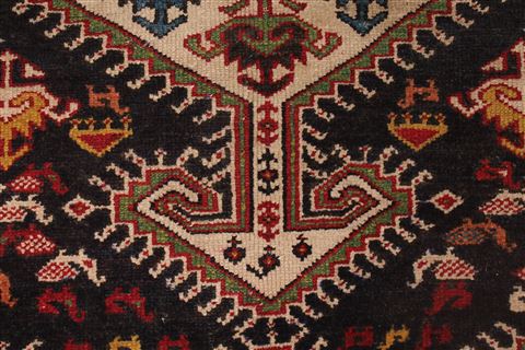 Bakhtiar Blue Hand Knotted 51 X 91 Area Rug 400-26689 Image 18