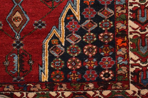 Mazlaghan Red Hand Knotted 45 X 66 Area Rug 400-26705 Image 6
