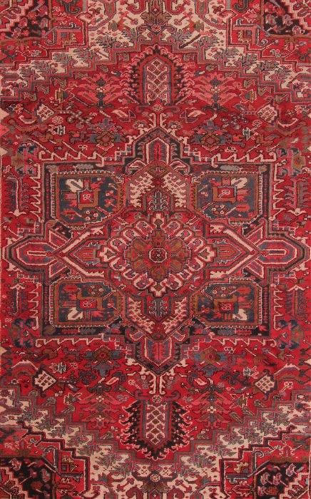 Heriz Beige Hand Knotted 87 X 117 Area Rug 400-26731 Image 4