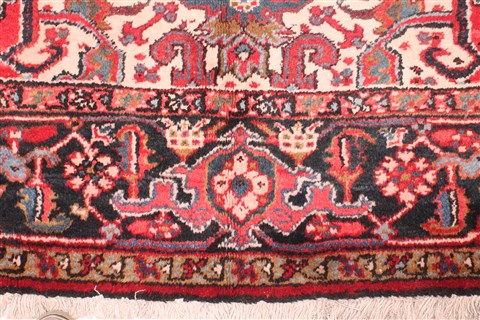 Heriz Beige Hand Knotted 87 X 117 Area Rug 400-26731 Image 7