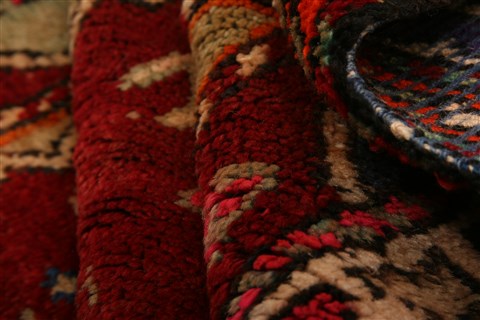 Kazak Red Hand Knotted 26 X 36 Area Rug 100-26747 Image 3