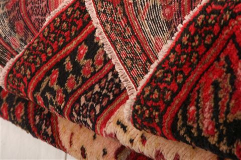 Abadeh Red Hand Knotted 40 X 62 Area Rug 100-26765 Image 4