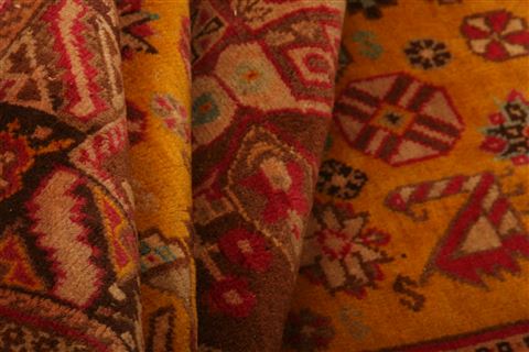 Qashqai Yellow Hand Knotted 210 X 54 Area Rug 253-26776 Image 3