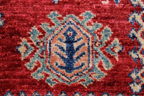 Kazak Beige Hand Knotted 57 X 83 Area Rug 250-26806 Image 15