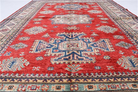 Kazak Beige Hand Knotted 57 X 83 Area Rug 250-26806 Image 8