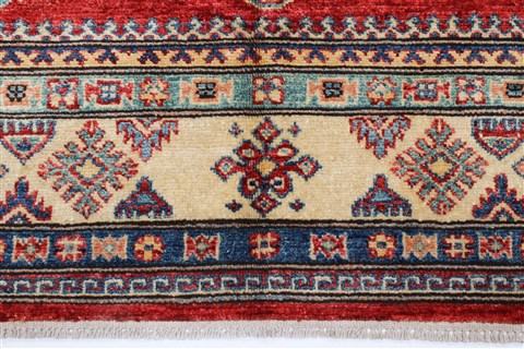 Kazak Beige Hand Knotted 57 X 83 Area Rug 250-26806 Image 9
