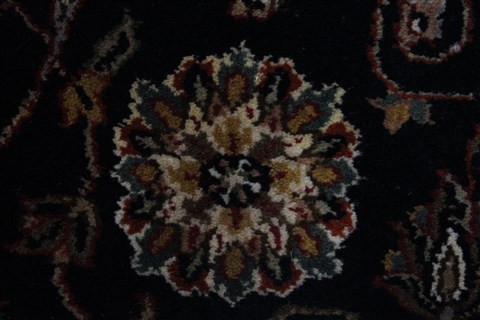Agra Beige Hand Knotted 50 X 82 Area Rug 250-26810 Image 11