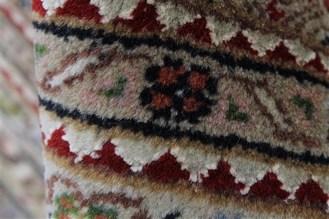 Mahi Beige Hand Knotted 59 X 80 Area Rug 250-26828 Image 14