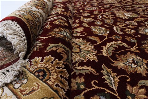 Isfahan Beige Hand Knotted 51 X 82 Area Rug 250-26832 Image 2