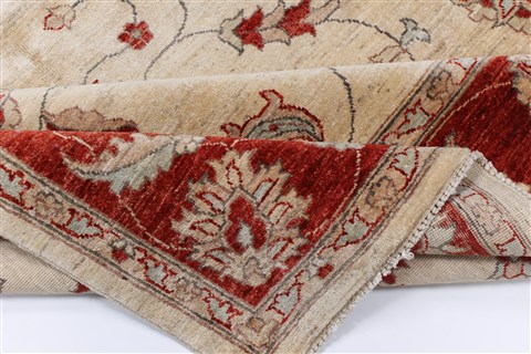 Pishavar Beige Hand Knotted 59 X 79 Area Rug 250-26833 Image 4