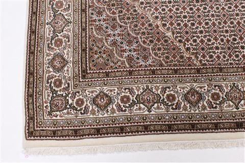 Mahi Beige Hand Knotted 58 X 80 Area Rug 250-26844 Image 5