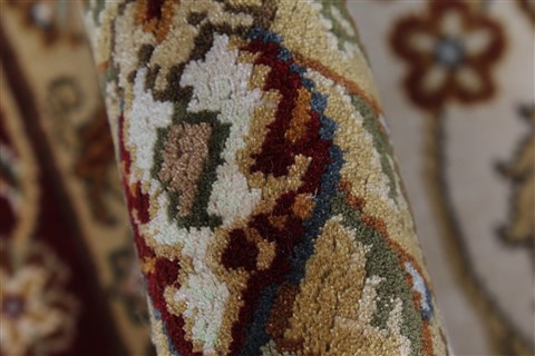 Kashan Beige Hand Knotted 56 X 711 Area Rug 250-26850 Image 10