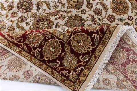 Kashan Beige Hand Knotted 56 X 711 Area Rug 250-26850 Image 1